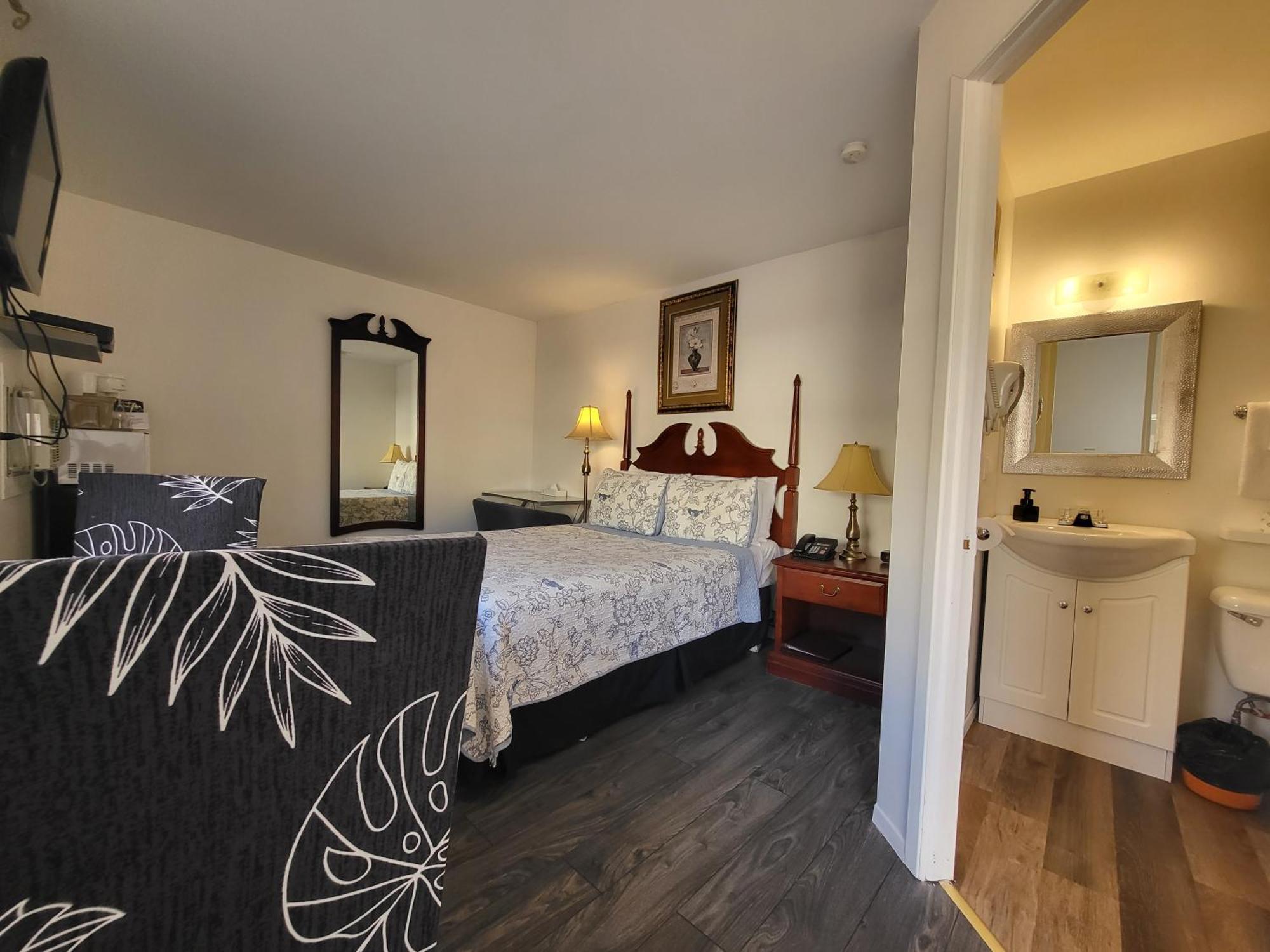 Motel Deblois Sainte-Anne-de-Beaupre Room photo