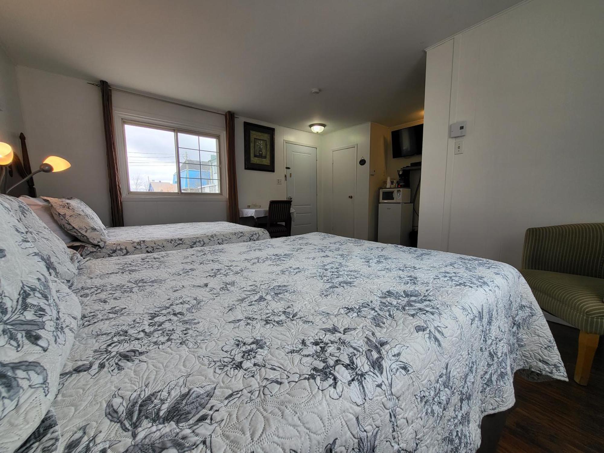 Motel Deblois Sainte-Anne-de-Beaupre Room photo